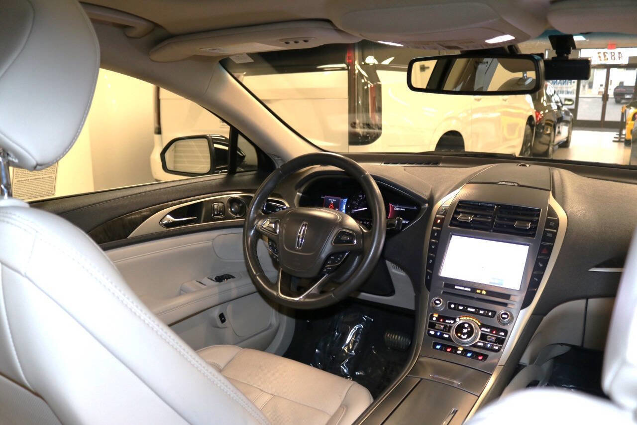 Used 2020 Lincoln MKZ Reserve w/ Elements Package image 78