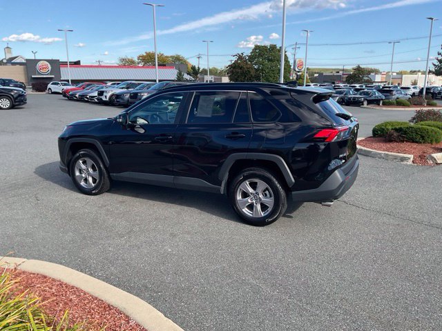 Used 2025 Toyota RAV4 XLE AWD/4WD image 4