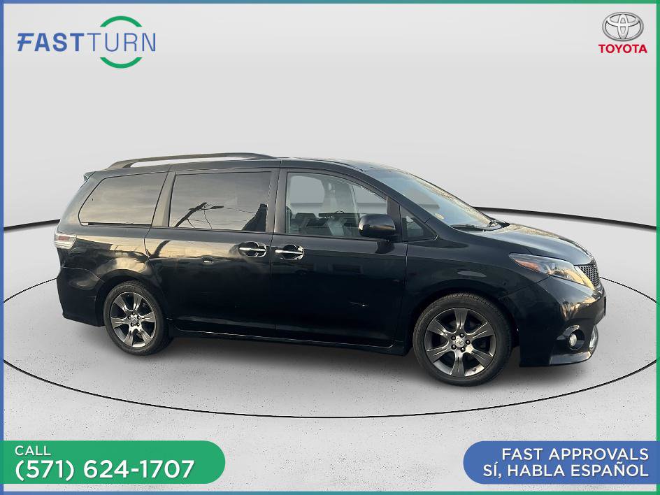 Used 2015 Toyota Sienna SE w/ SE Preferred Package image 4