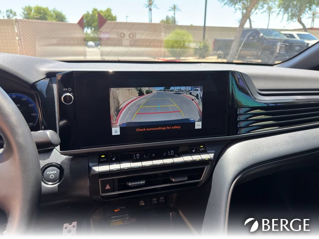 Used 2025 Toyota Camry XSE FWD image 21