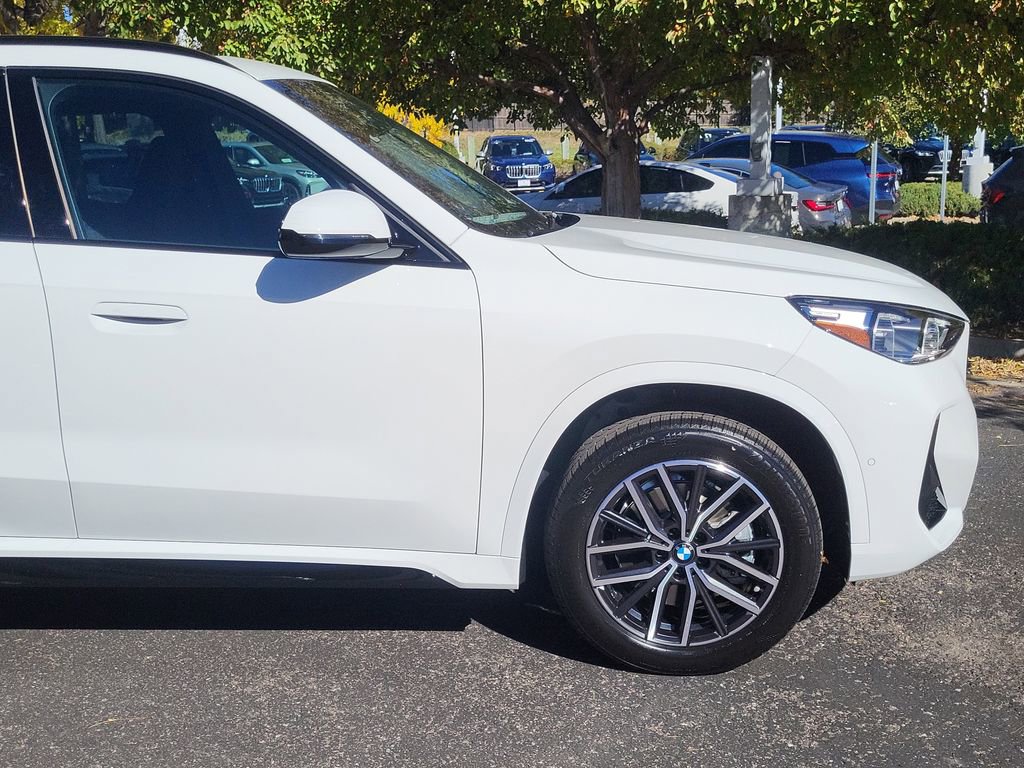 New 2026 BMW X1 xDrive28i w/ M Sport Package AWD/4WD image 7