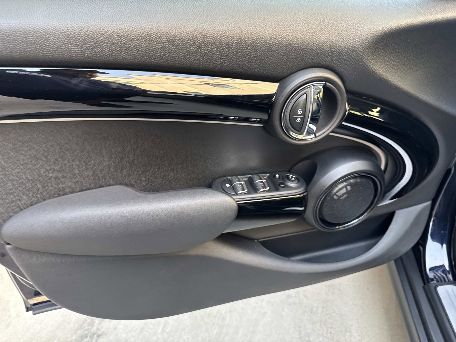 Certified 2023 MINI Cooper S FWD image 12