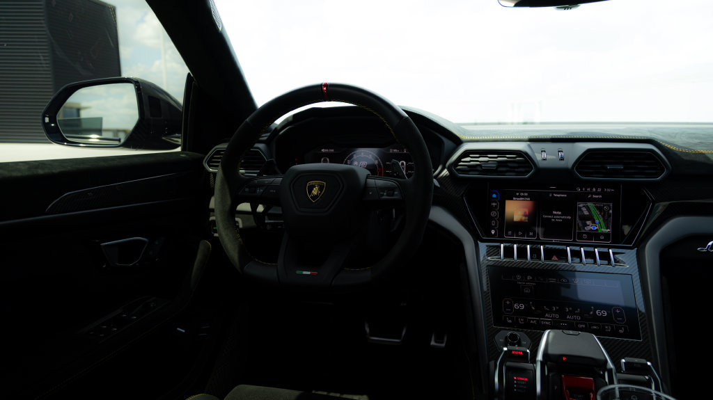 Used 2023 Lamborghini Urus Performante AWD/4WD image 31