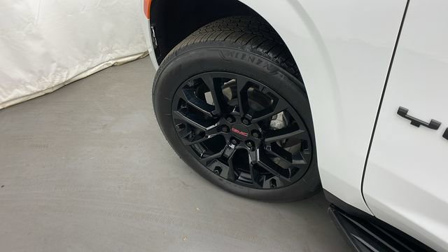 Used 2023 GMC Yukon XL SLE image 37