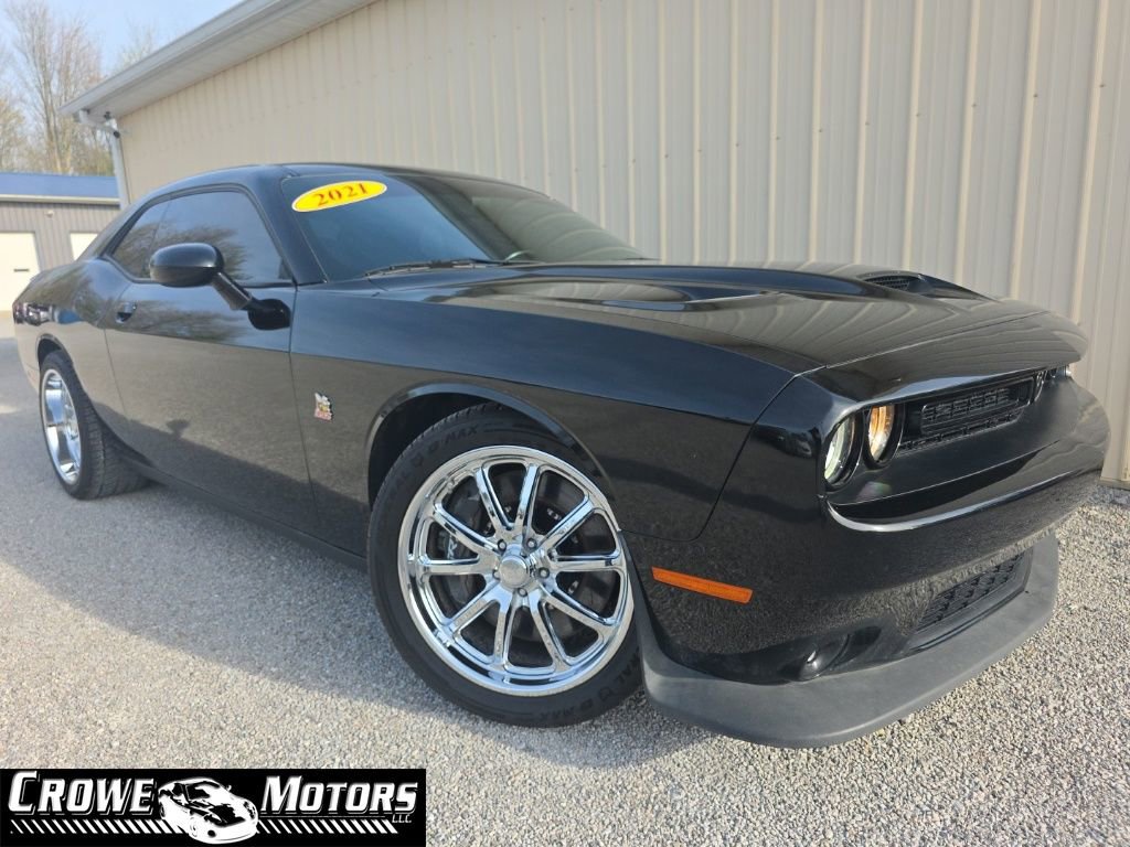 Used 2021 Dodge Challenger R/T Scat Pack w/ Dynamics Package RWD image 1