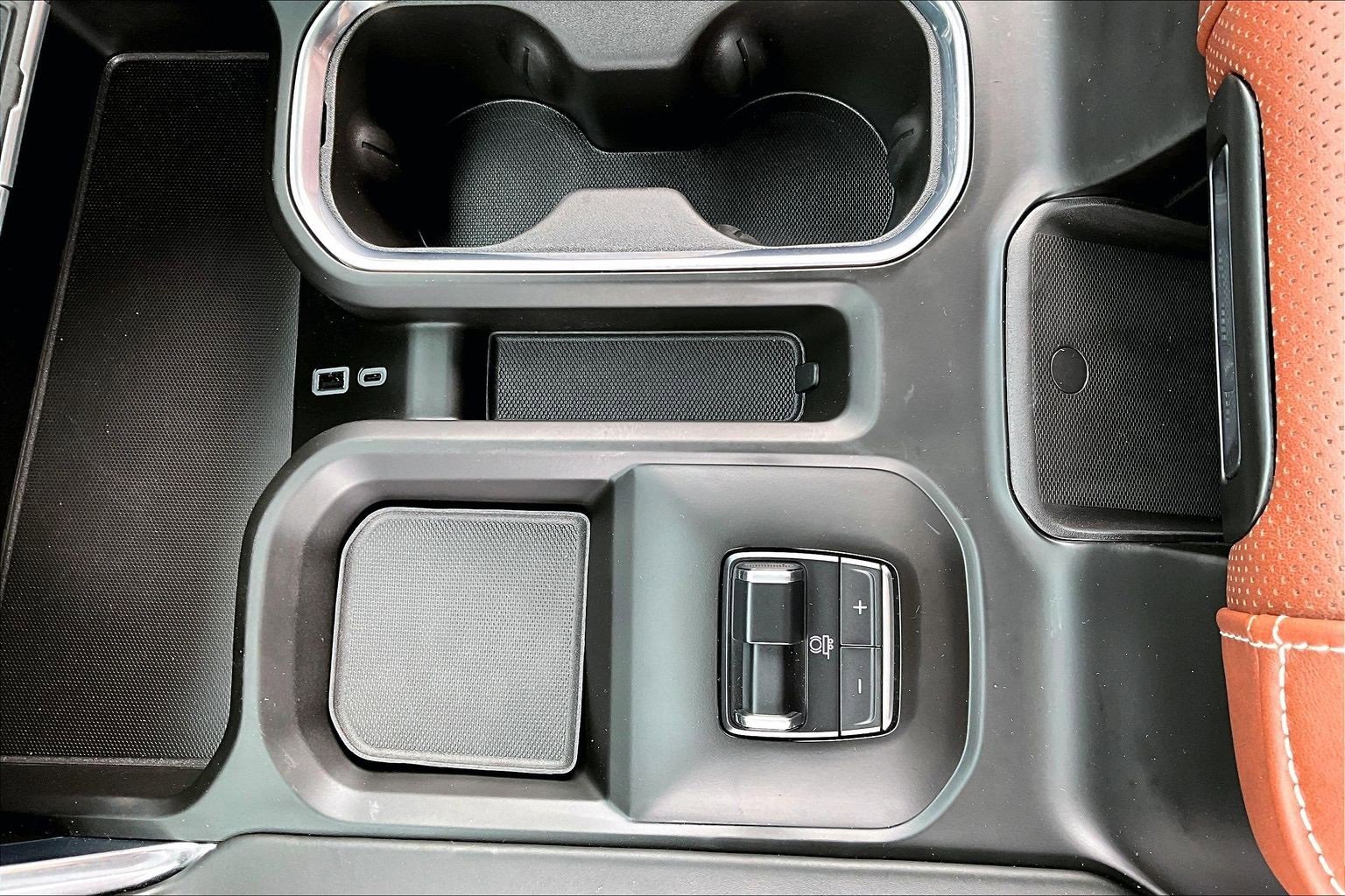 Used 2024 GMC Sierra 2500 Denali Ultimate image 26