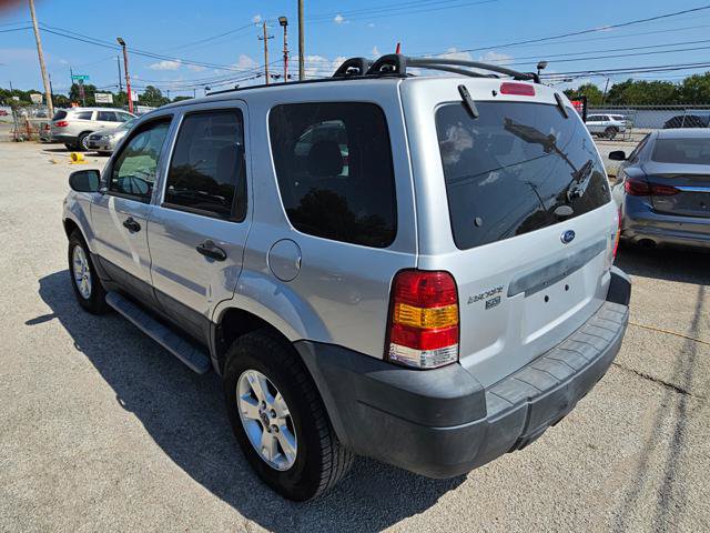 Used 2005 Ford Escape XLT FWD image 3