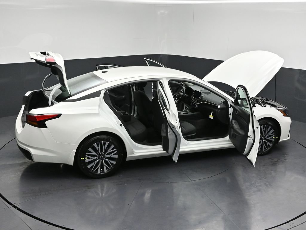 New 2026 Nissan Altima 2.5 SV FWD image 30