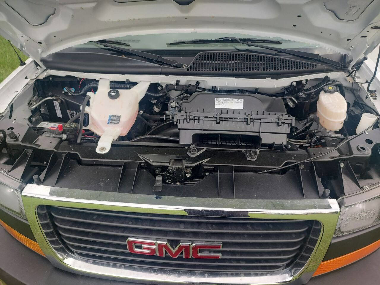 Used 2021 GMC Savana 2500 w/ Driver Convenience Package image 30