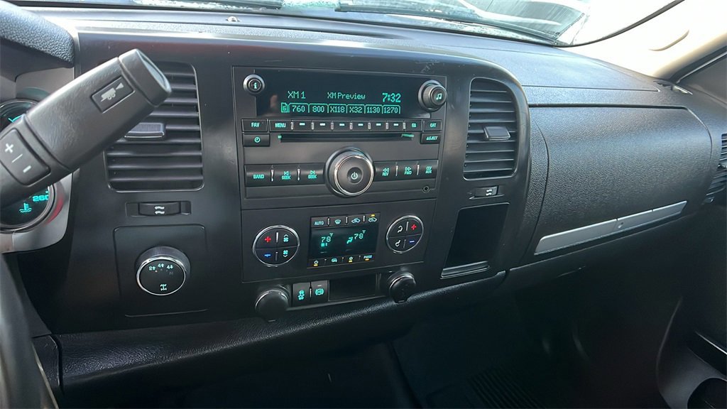 Used 2014 GMC Sierra 2500 SLE w/ SLE Preferred Package image 29