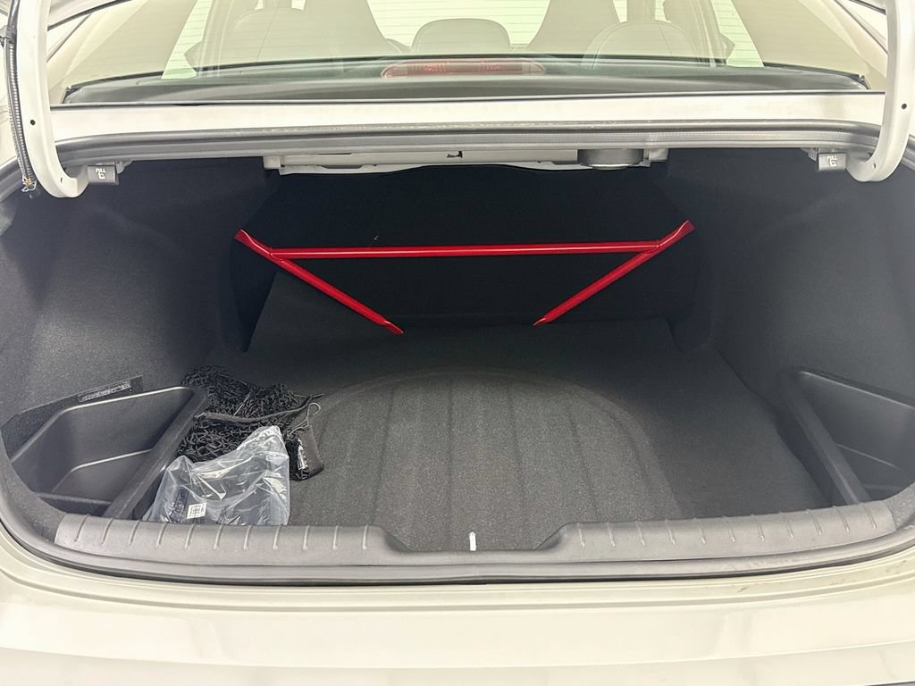 Used 2025 Hyundai Elantra N FWD image 28