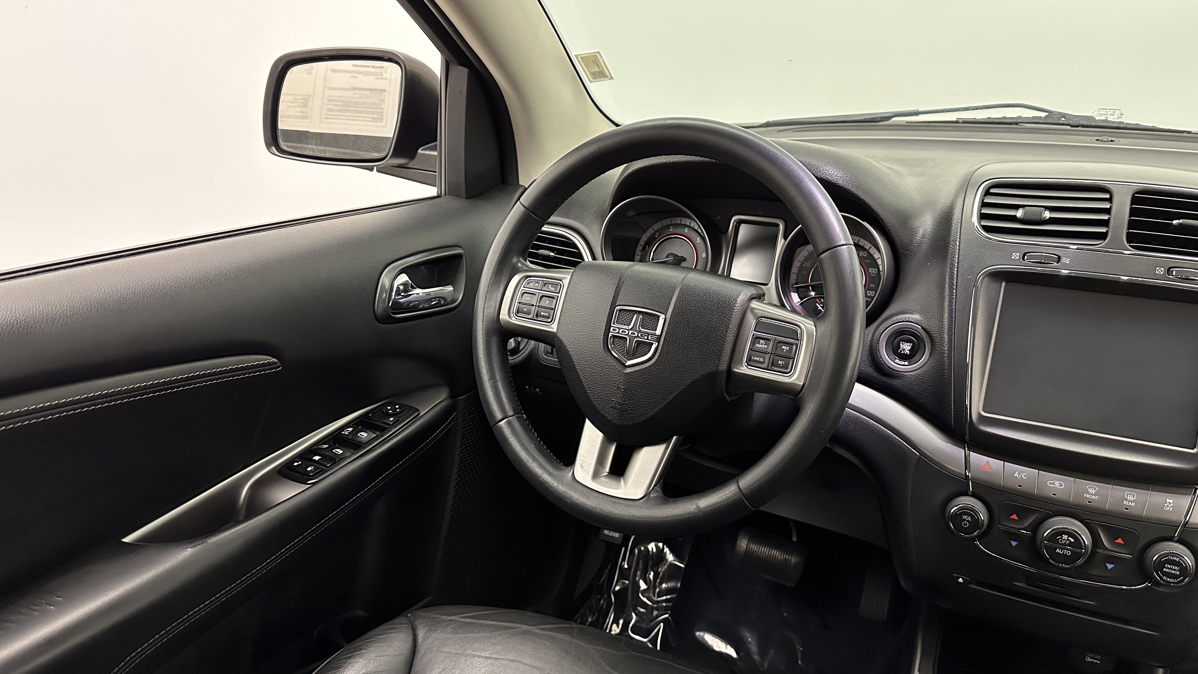 Used 2016 Dodge Journey Crossroad FWD image 24