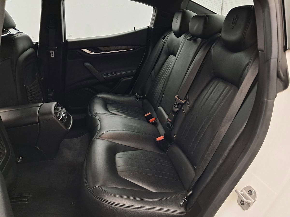 Used 2019 Maserati Ghibli S Q4 AWD/4WD image 22