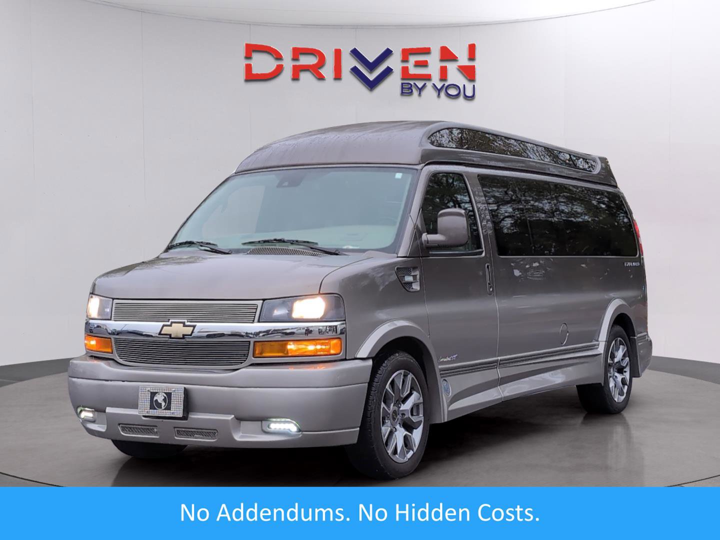 Used 2022 Chevrolet Express 2500 Extended w/ Enhanced Convenience Package image 1