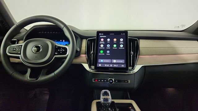 New 2026 Volvo XC90 T8 Plus w/ Protection Package AWD/4WD image 26