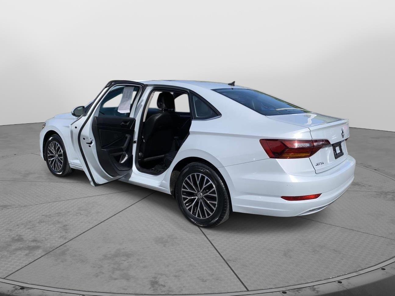 Used 2019 Volkswagen Jetta SE FWD image 36