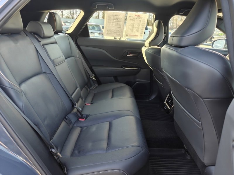 Used 2025 Toyota Crown Signia image 18