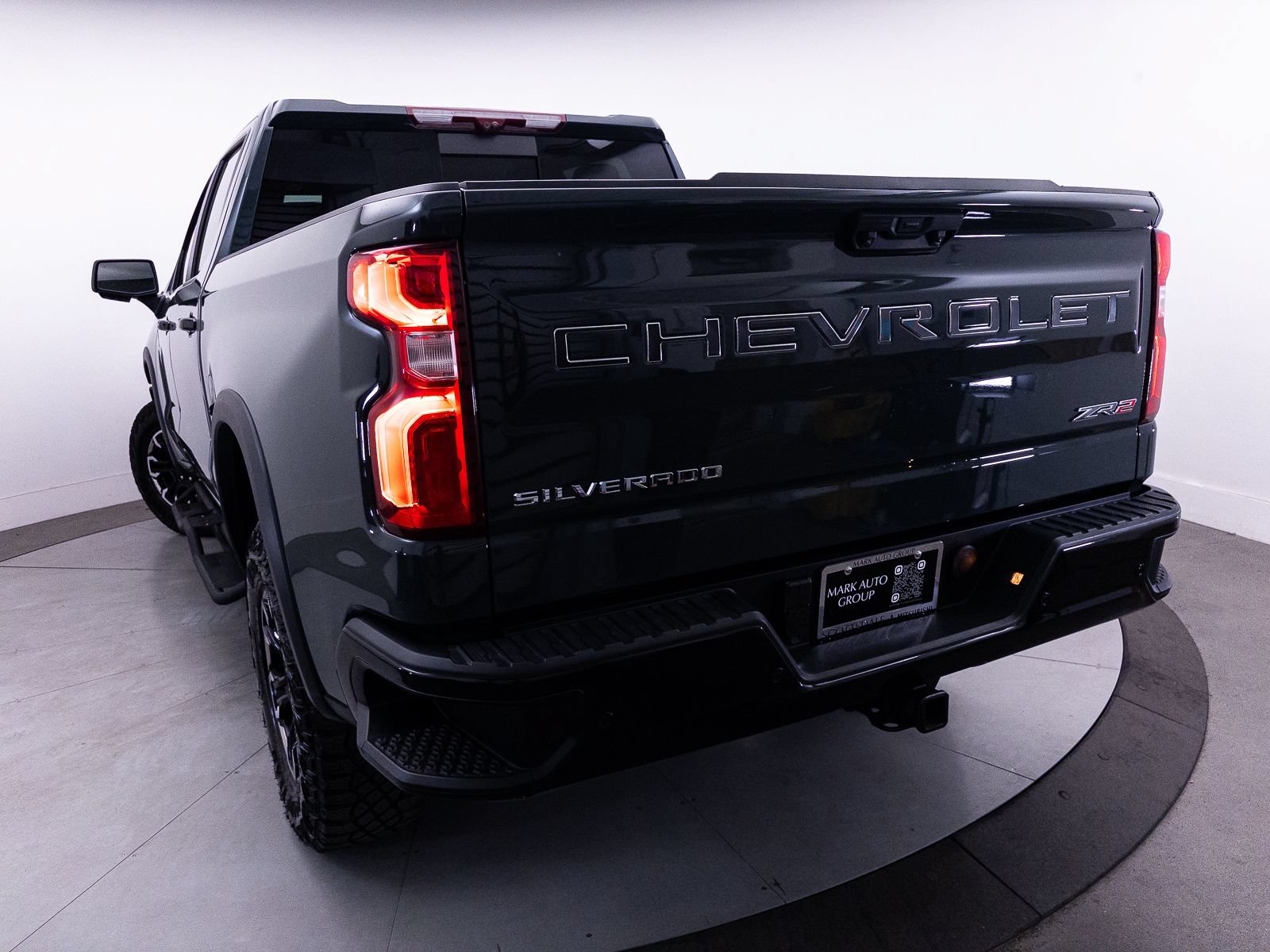 Used 2025 Chevrolet Silverado 1500 ZR2 w/ Technology Package AWD/4WD image 18
