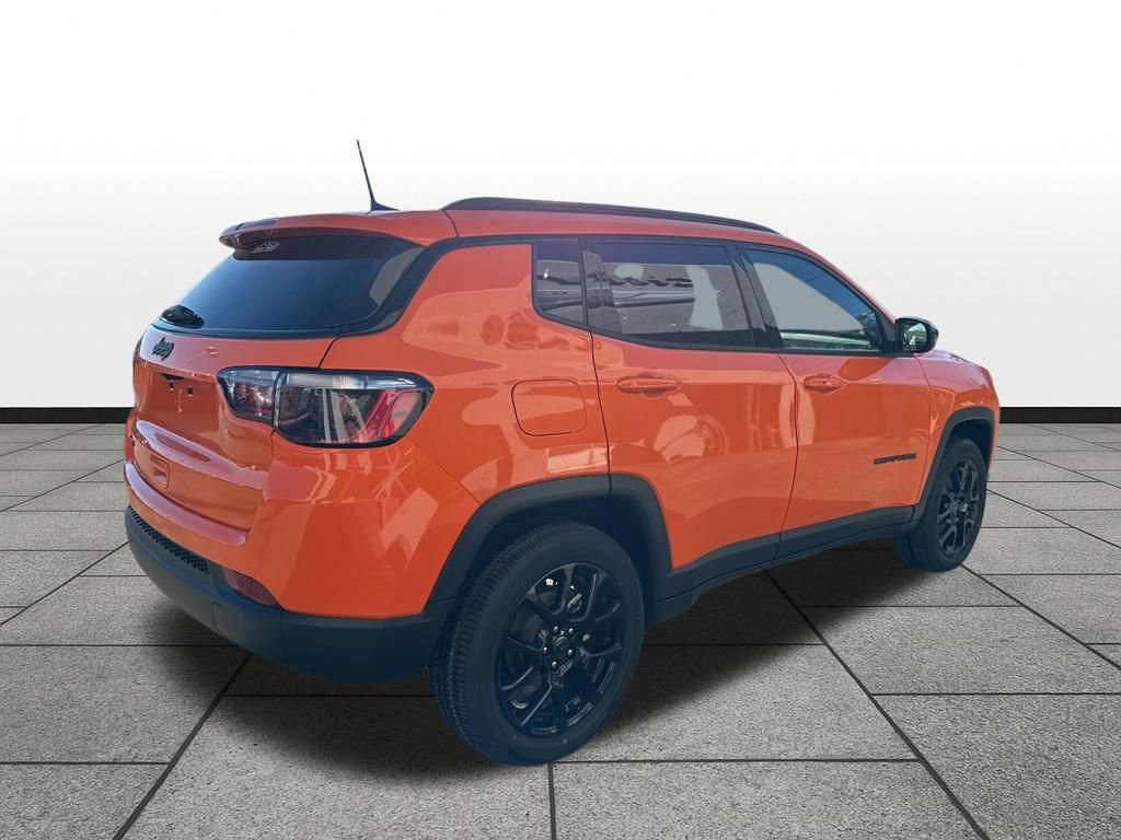 New 2026 Jeep Compass Latitude AWD/4WD image 5