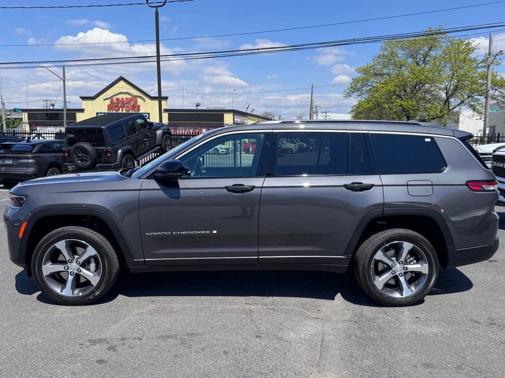 New 2026 Jeep Grand Cherokee L Limited AWD/4WD image 4