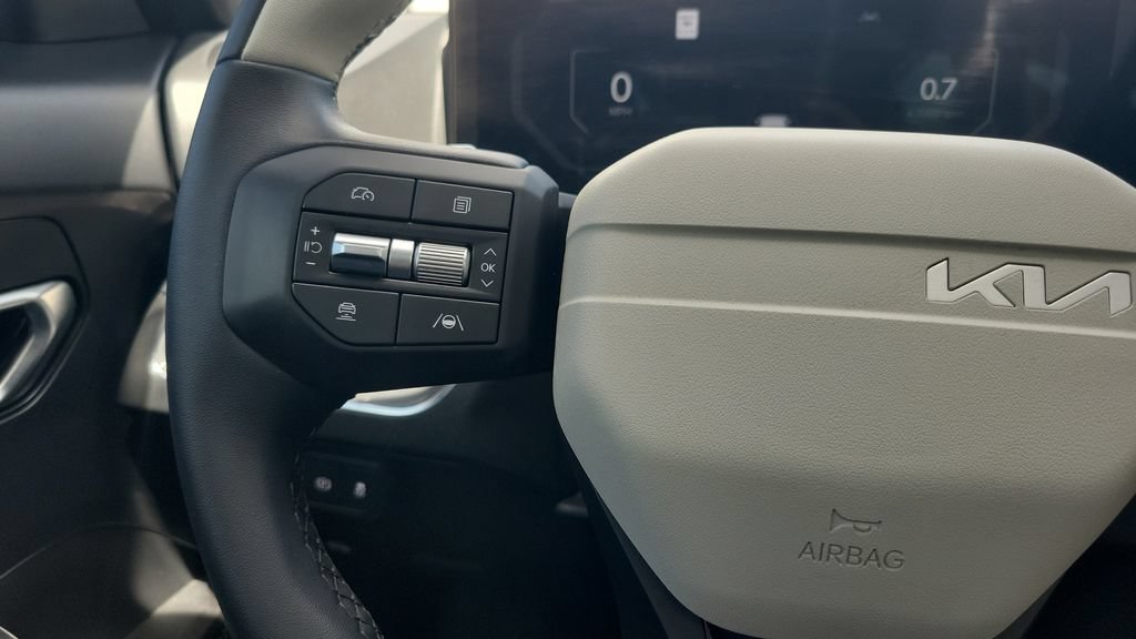 Used 2025 Kia K4 EX w/ GT-Line Sunroof Package FWD image 21