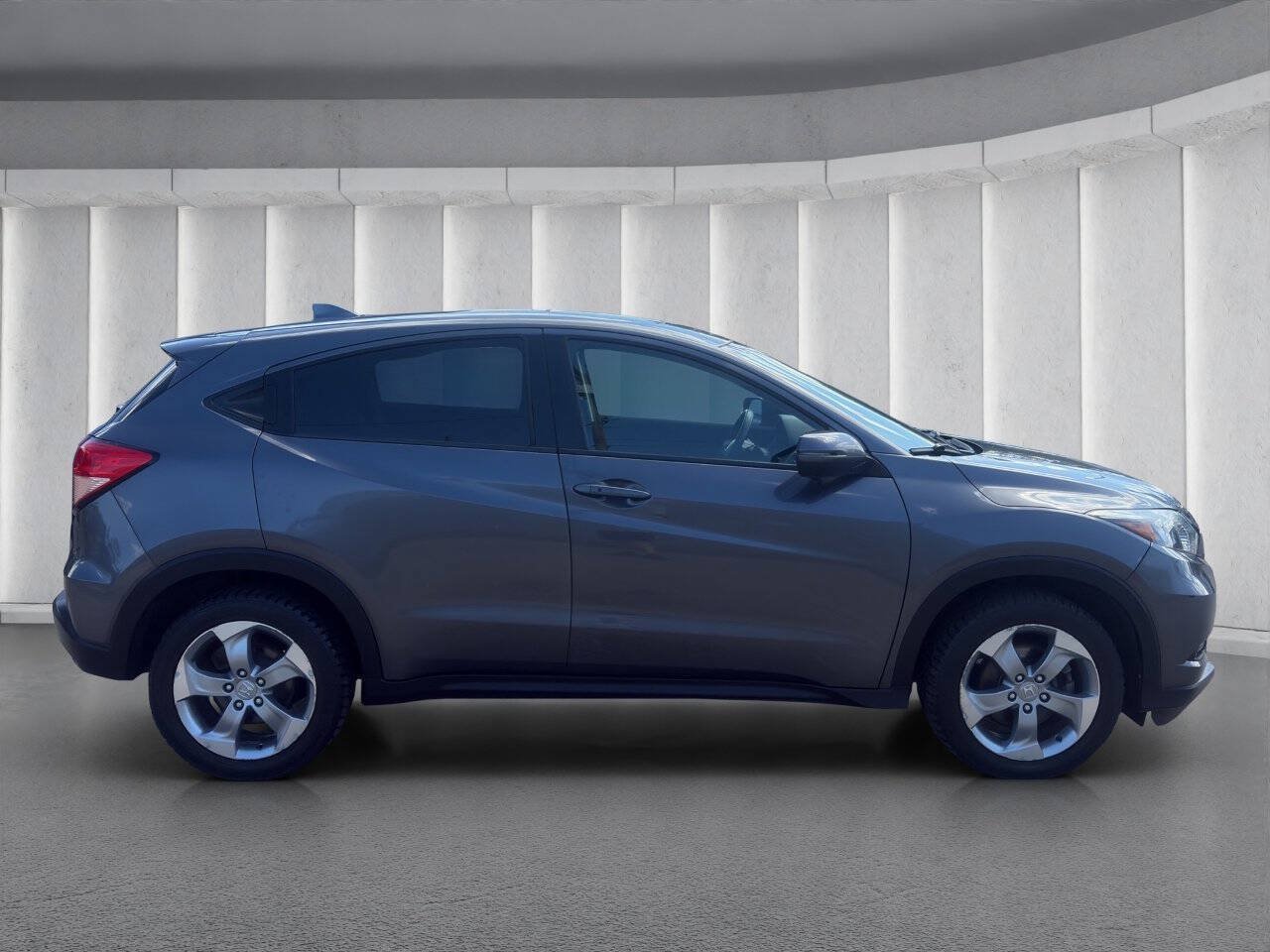 Used 2016 Honda HR-V EX image 5