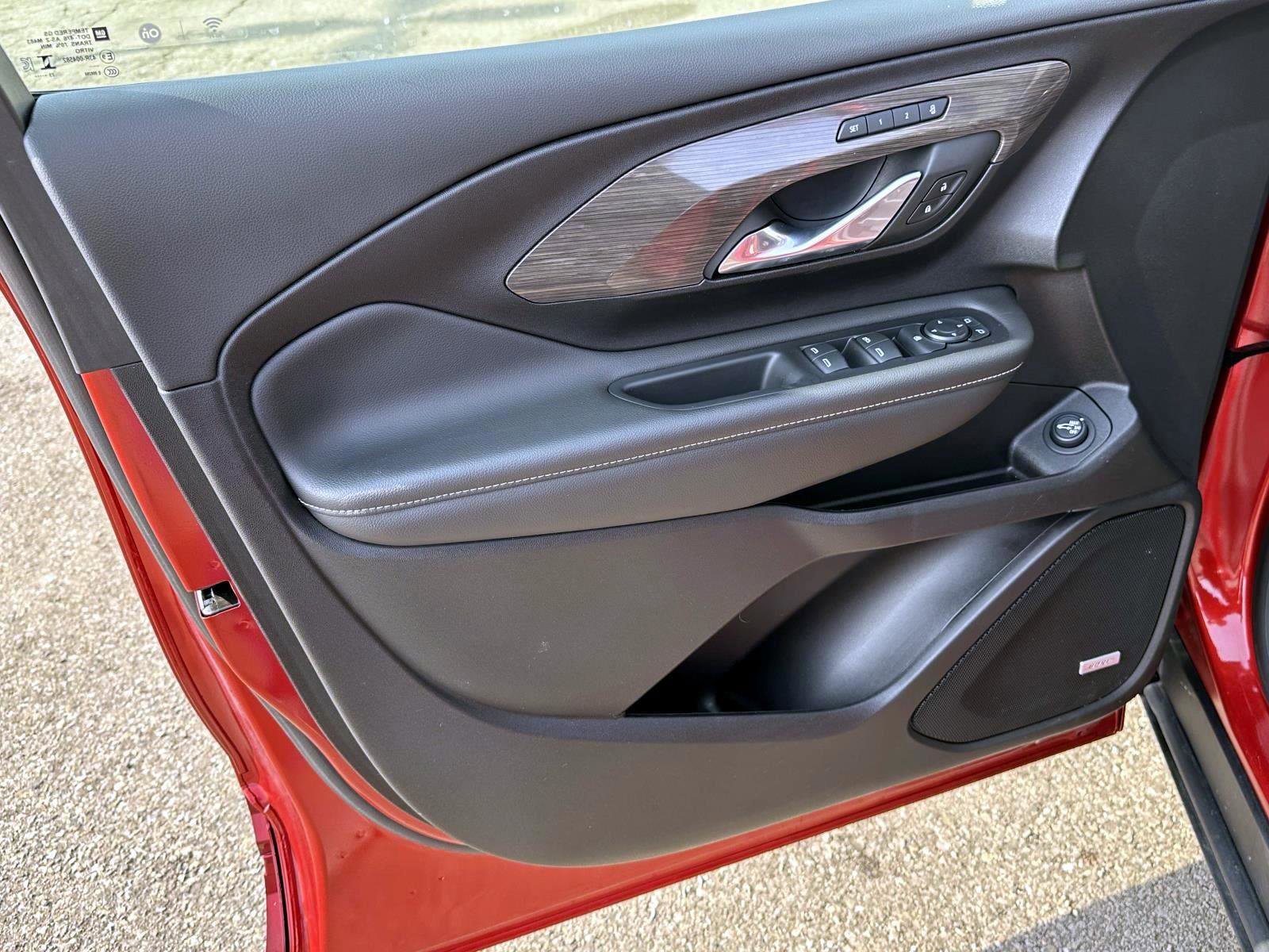 Certified 2024 GMC Terrain Denali w/ Denali Premium Package image 15