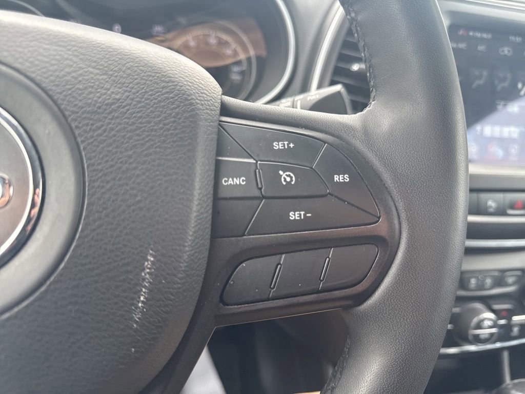 Used 2022 Jeep Cherokee Trailhawk w/ Premium Leather Package image 22