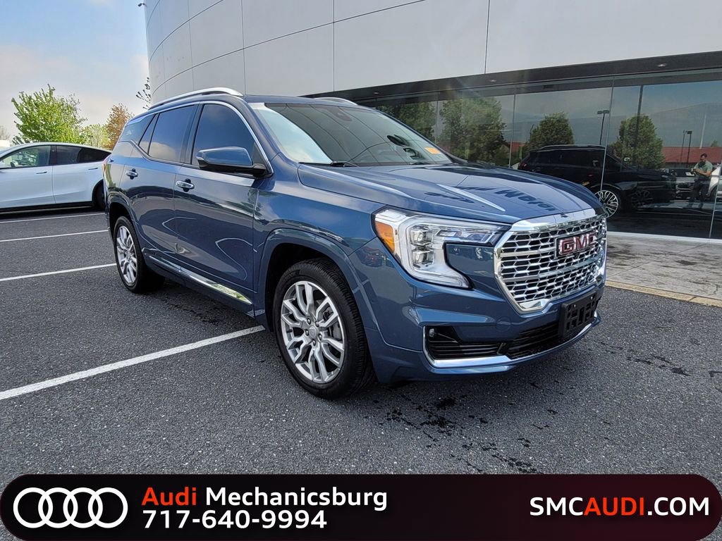 Used 2024 GMC Terrain Denali w/ Denali Premium Package image 1
