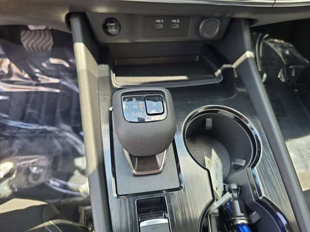 Used 2026 Nissan Rogue S FWD image 21
