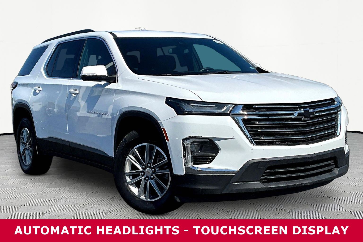 Used 2023 Chevrolet Traverse LT AWD/4WD image 3