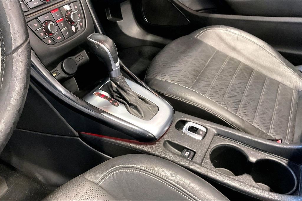 Used 2018 Buick Cascada Premium image 11