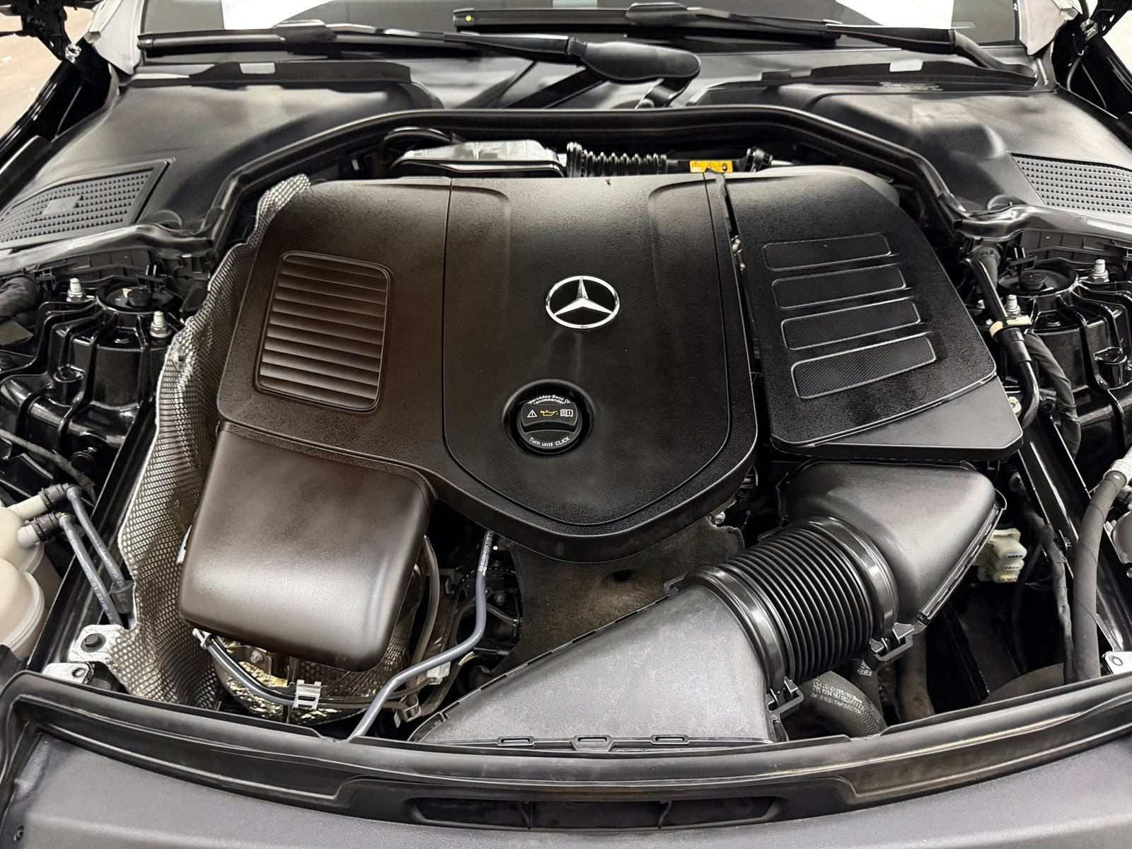 Used 2023 Mercedes-Benz C 300 4MATIC Sedan image 38