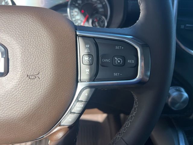 Used 2025 RAM 1500 Laramie AWD/4WD image 12