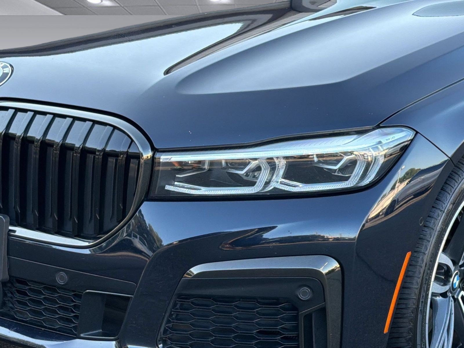 Used 2022 BMW 740i xDrive w/ M Sport Package AWD/4WD image 12