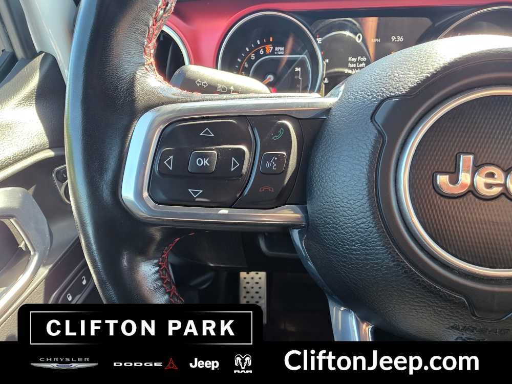 Used 2023 Jeep Gladiator Rubicon w/ Cold Weather Group AWD/4WD image 22