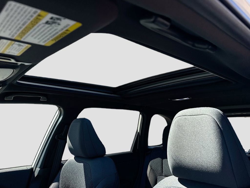 Used 2025 Subaru Forester Premium image 26