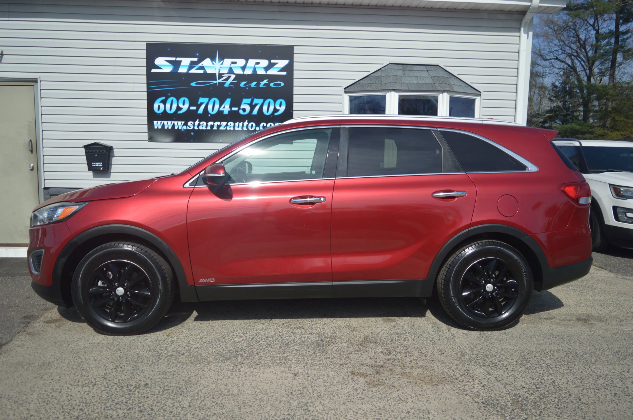 Used 2016 Kia Sorento LX w/ LX Convenience Package image 2