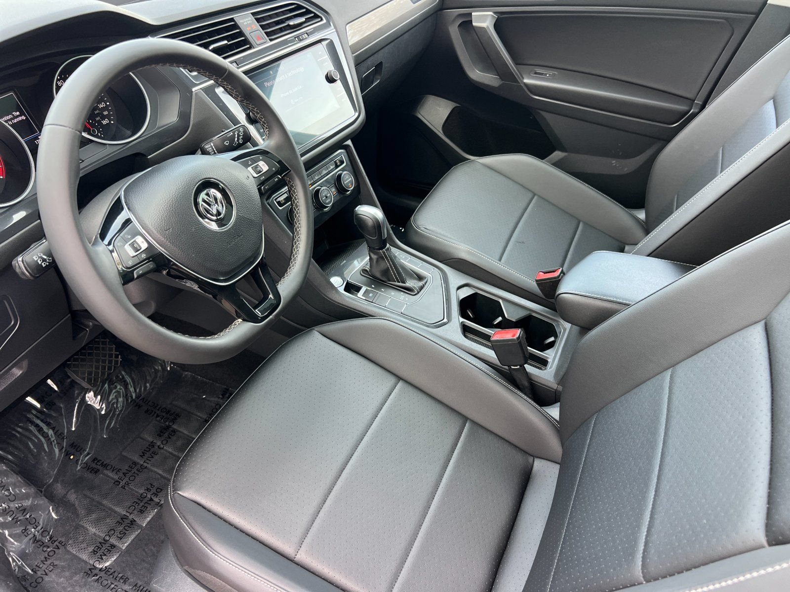 Used 2021 Volkswagen Tiguan SE FWD image 10