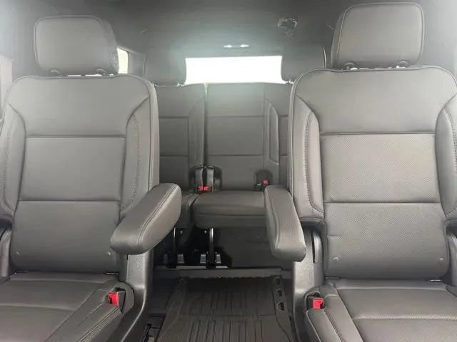 New 2026 GMC Yukon XL Denali w/ Sun & Power Step Package AWD/4WD image 19