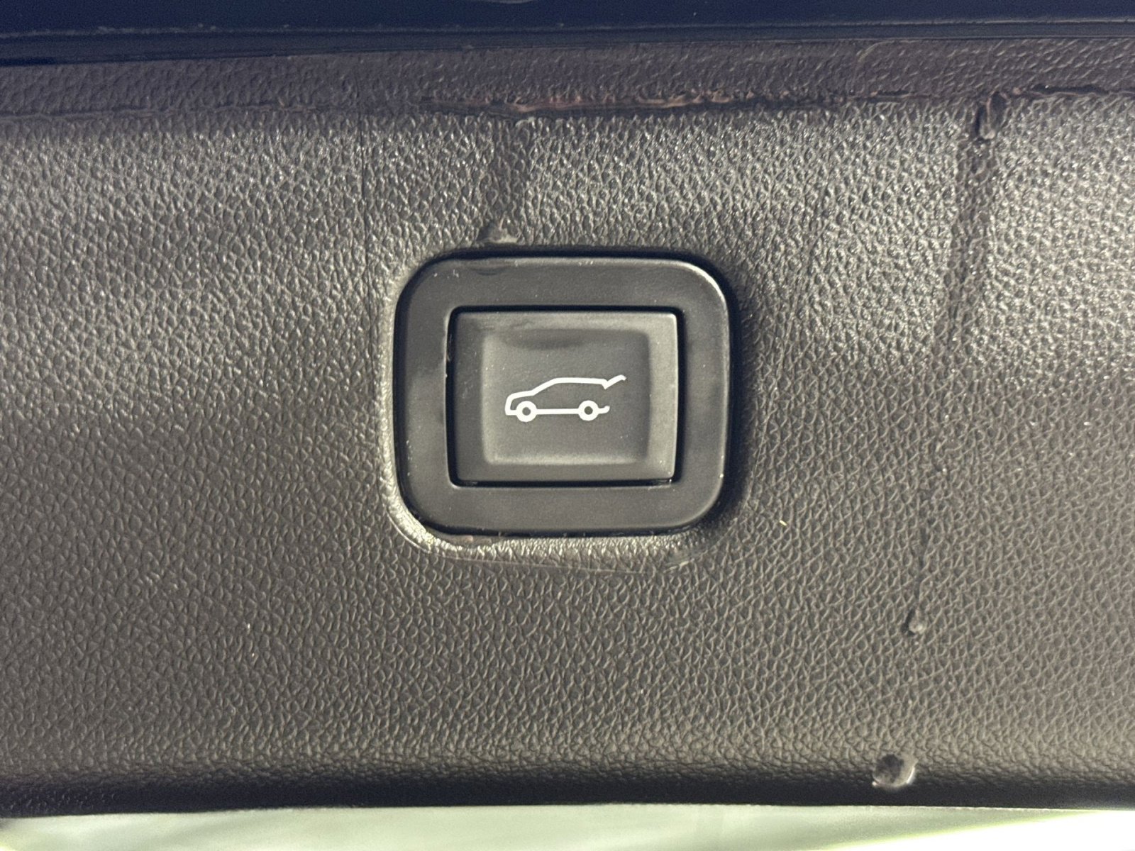 Used 2020 Chevrolet Blazer LT w/ Sound & Technology Package image 31