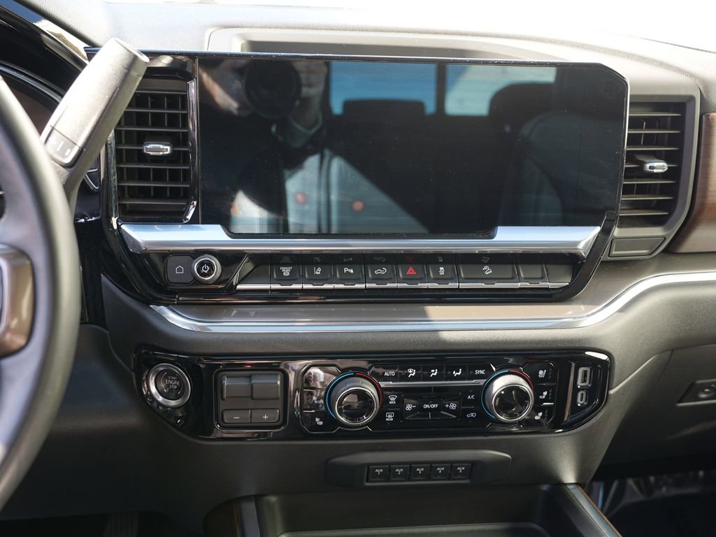 Used 2024 Chevrolet Silverado 2500 High Country w/ Z71 Off-Road Package image 24