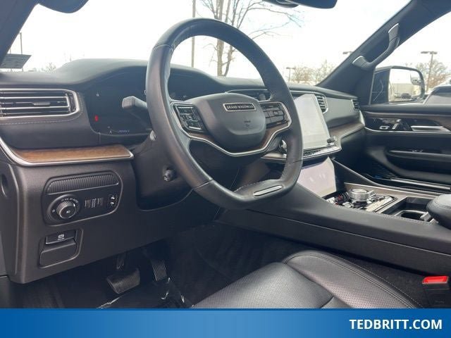 Used 2024 Jeep Grand Wagoneer L 4WD image 27