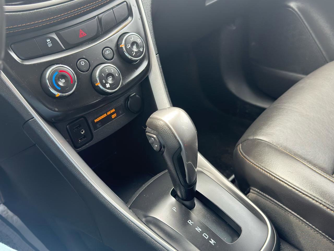 Used 2021 Chevrolet Trax LT w/ Premium Seat Package image 24