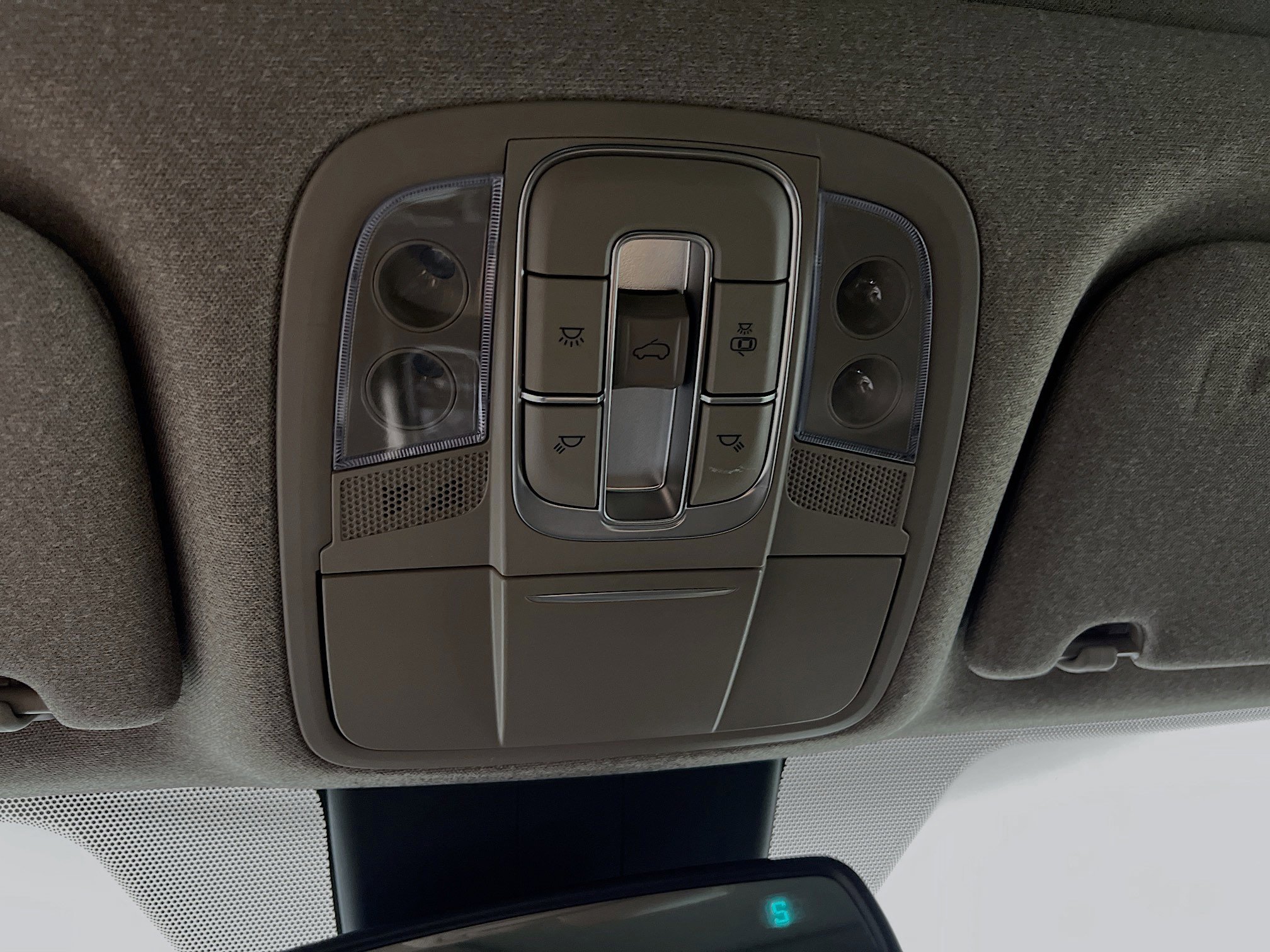 Used 2019 Hyundai Santa Fe FWD image 21