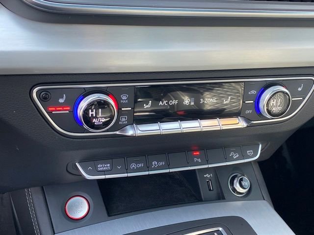 Used 2018 Audi SQ5 Prestige image 12