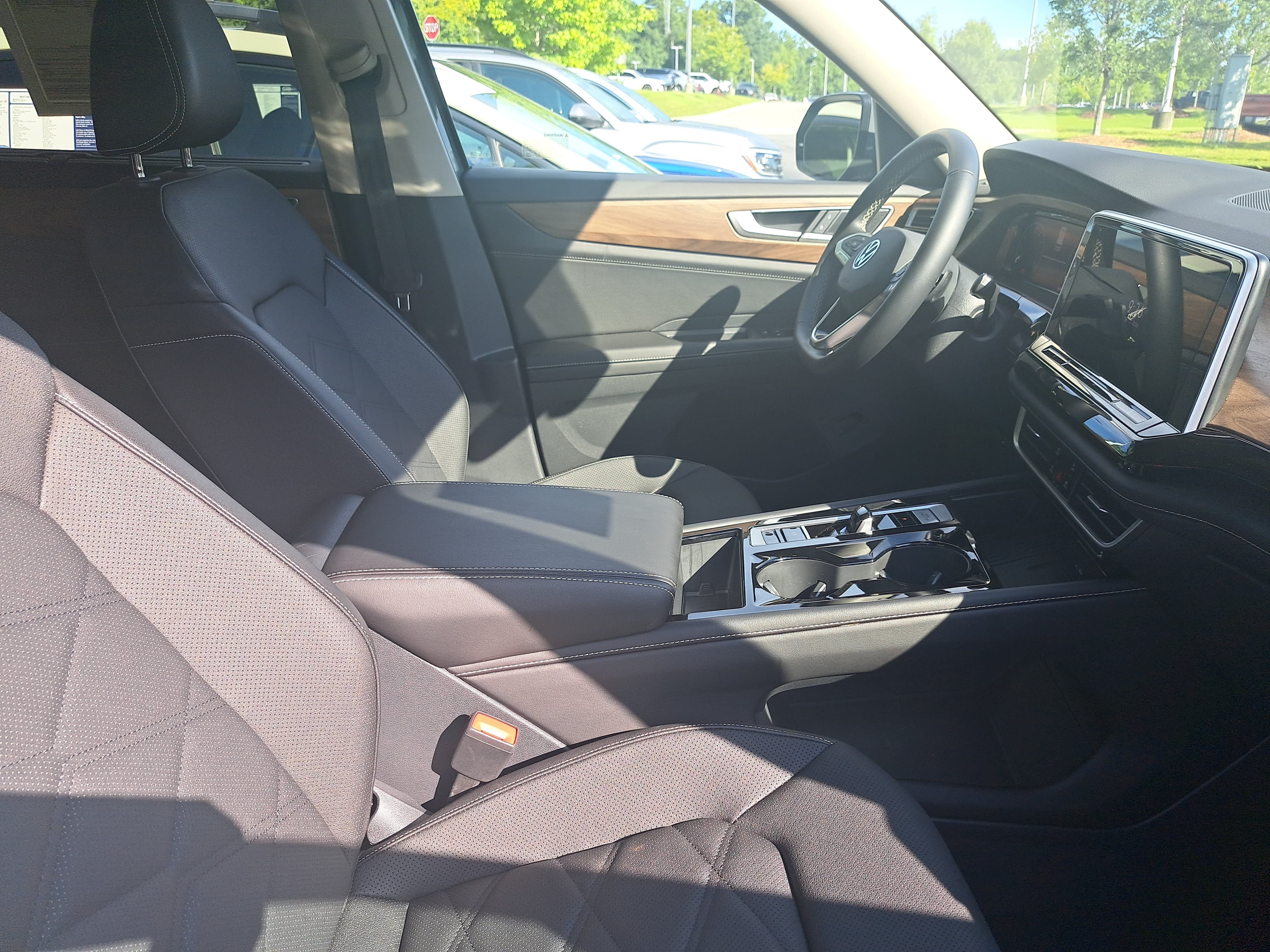 Certified 2026 Volkswagen Atlas SE AWD/4WD image 10