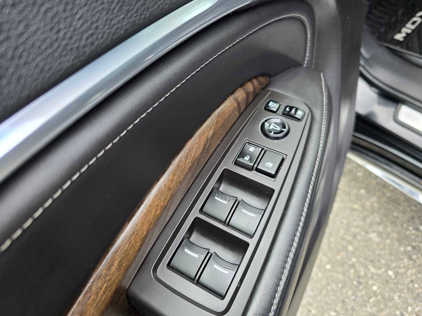 Used 2019 Acura MDX SH-AWD w/ Advance Package image 23