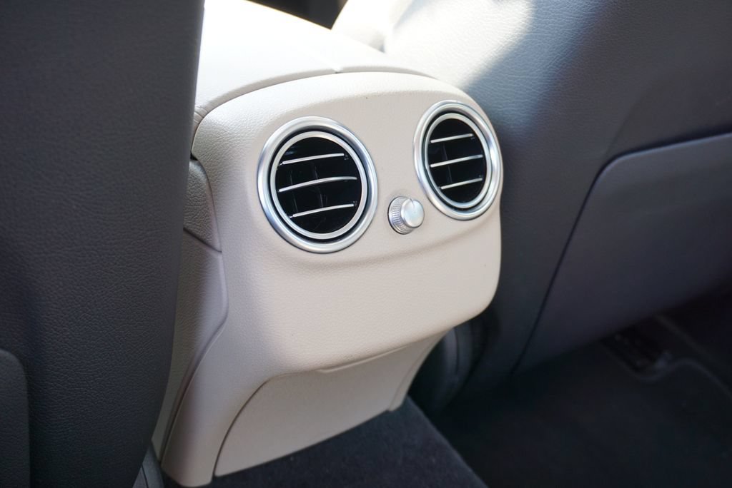 Certified 2020 Mercedes-Benz C 300 4MATIC Sedan image 25