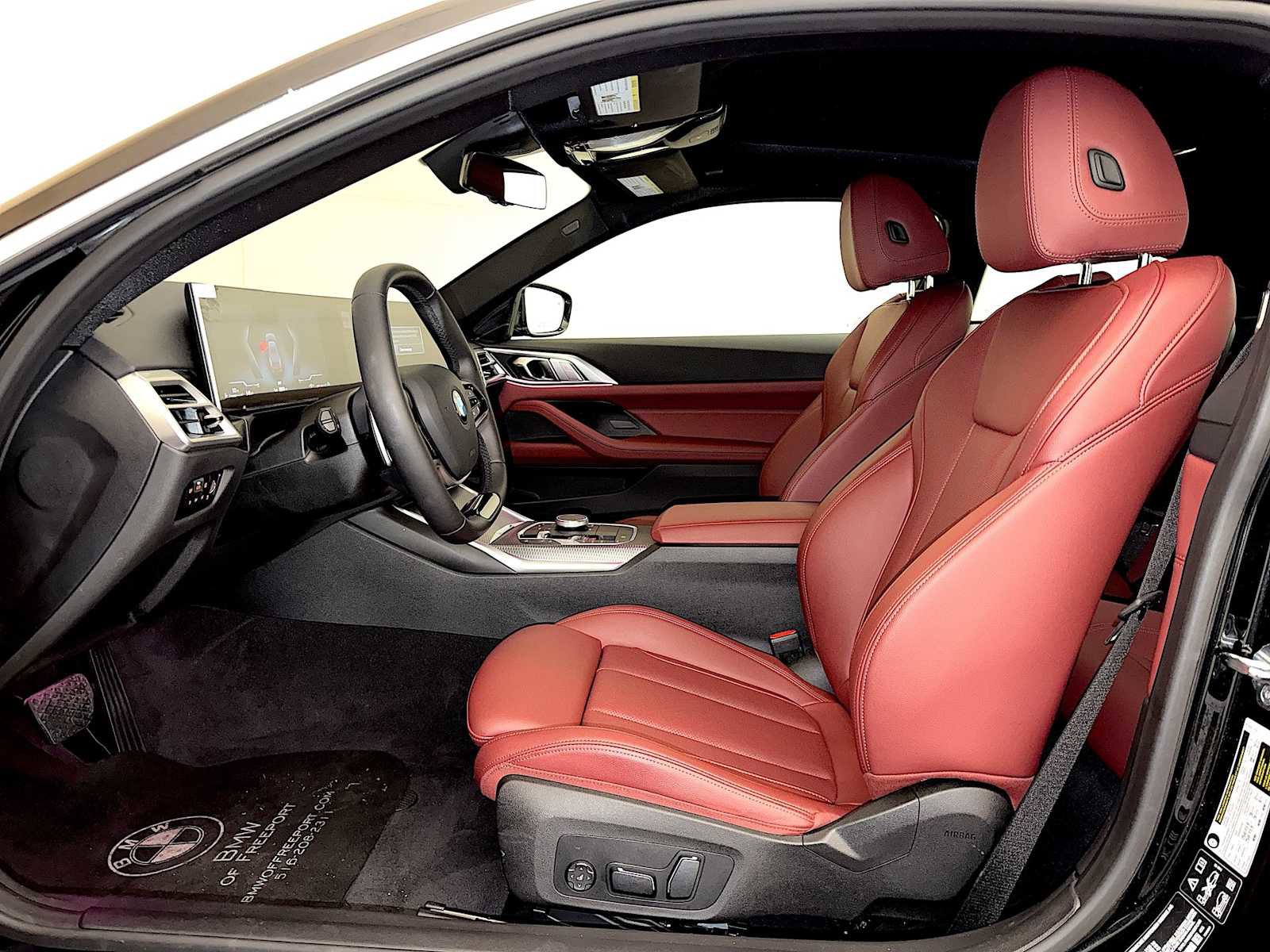 Used 2025 BMW 430i xDrive Coupe w/ Convenience Package image 9